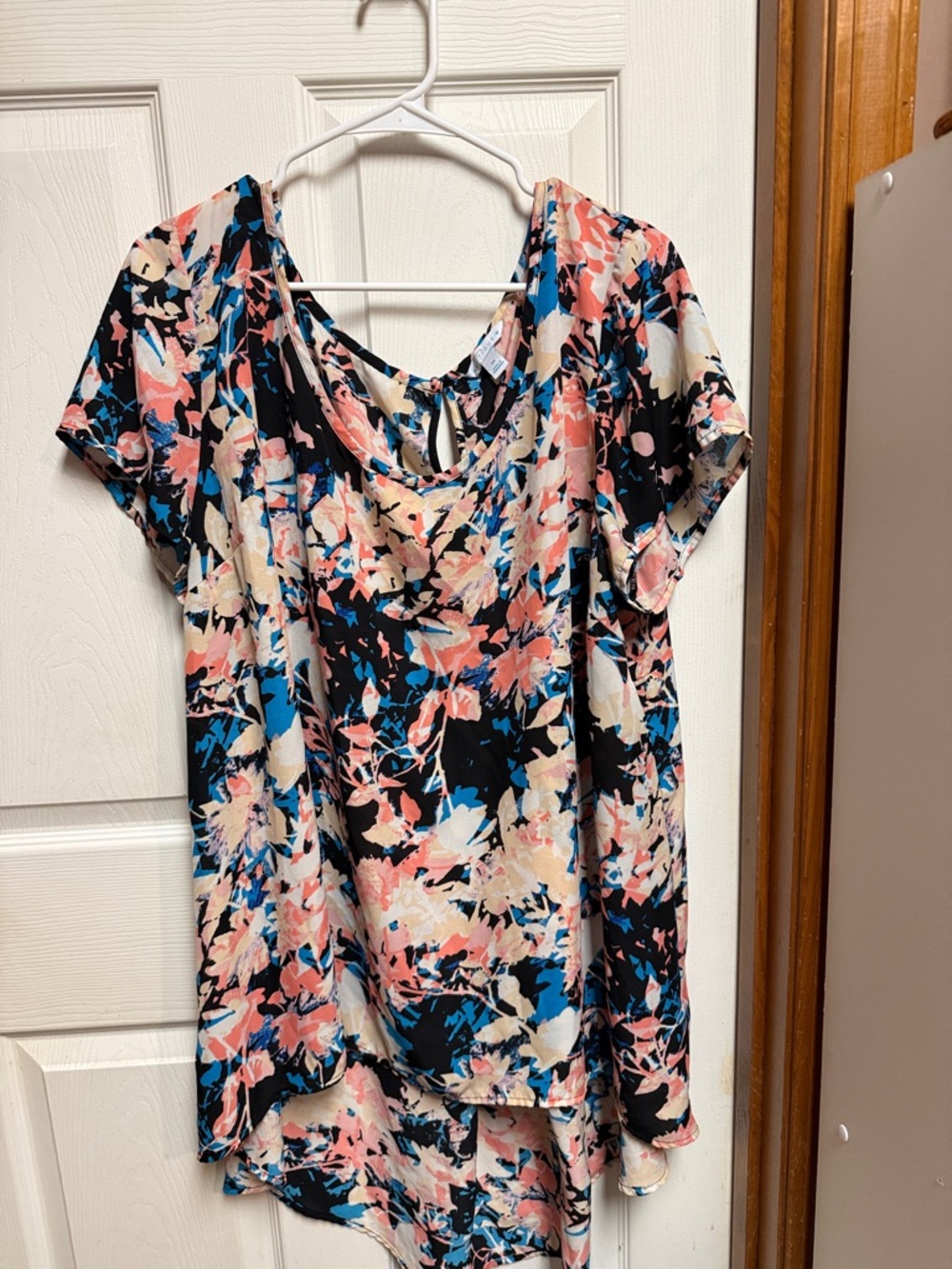 Boutique 9 Floral Scoop-Neck Tunic in Black, Pink & Blue